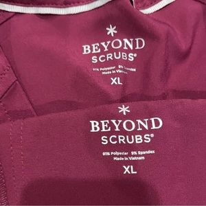 Womens Beyond Scrubs set in XL